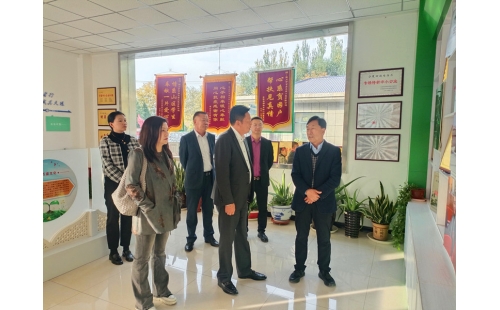 金鳳區(qū)黨委常委、統(tǒng)戰(zhàn)部部長韓廷鋒蒞臨銀川伊百盛調(diào)研民族團結(jié)進步創(chuàng)建工作