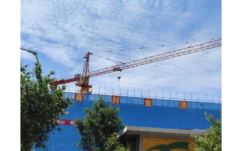 破舊立新筑夢發(fā)展新愿景，眾志成城干出技改加速度 ----銀川伊百盛6000㎡智能化車間順利封頂。